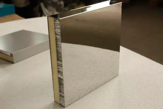 반사경 알루미늄 벌집형 패널 야외 0.4-1.0mm 음성 증명